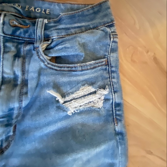 American Eagle Ripped/Distressed High Rise Skinny Jeans - Picture 6 of 10